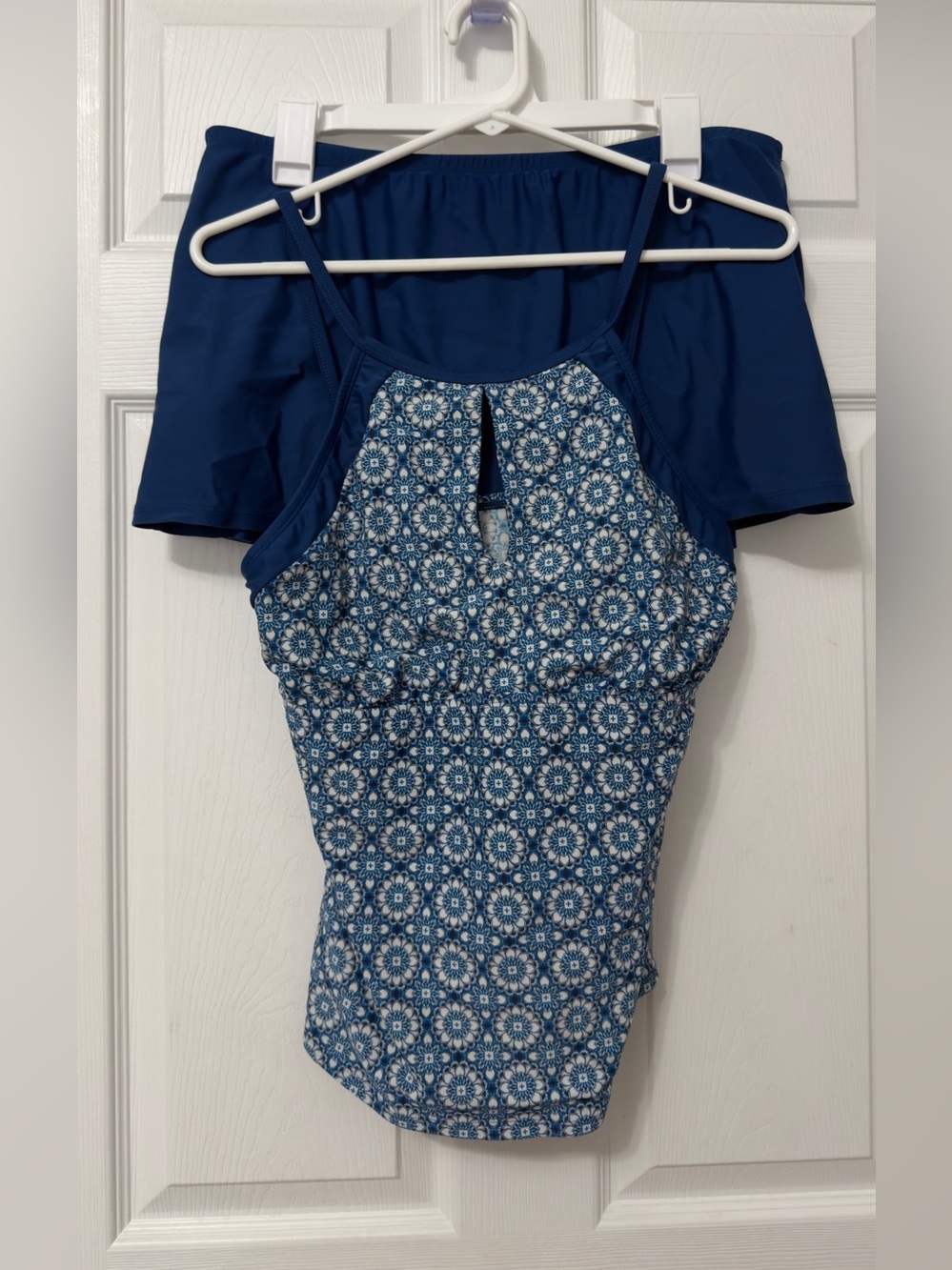 Ellen Tracy Blue Patterned Tankini with Solid Navy Skirted Bottoms